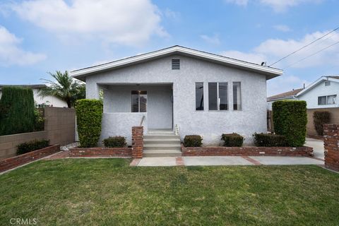 Photo of 21726 Dolores Street, Carson, CA 90745 (MLS # OC26106928)