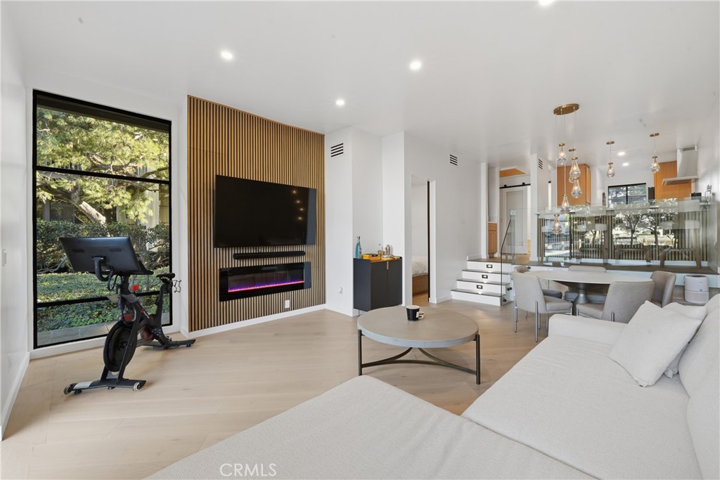 Marina Pacifica (MRP) - Residential