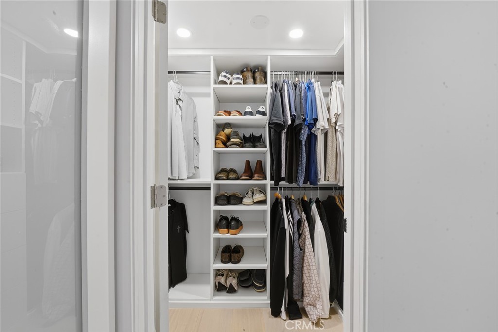 Marina Pacifica (MRP) - Residential