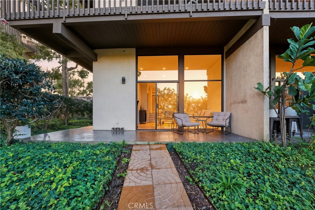 8103 Marina Pacifica N