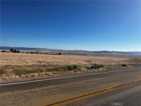 Photo of 2 Arriba Trail, Santa Margarita, CA 93453 (MLS # PI25143680) Photo of 2 Arriba Trail, Santa Margarita, CA 93453 (MLS # PI25143680)