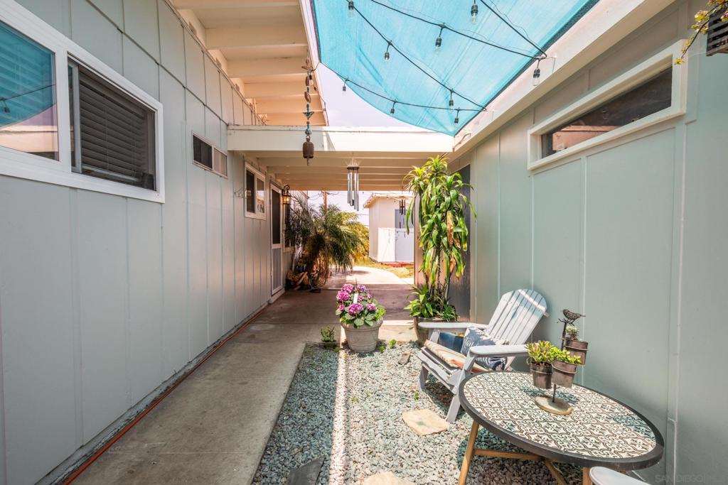 1002 Cuyamaca Ave
