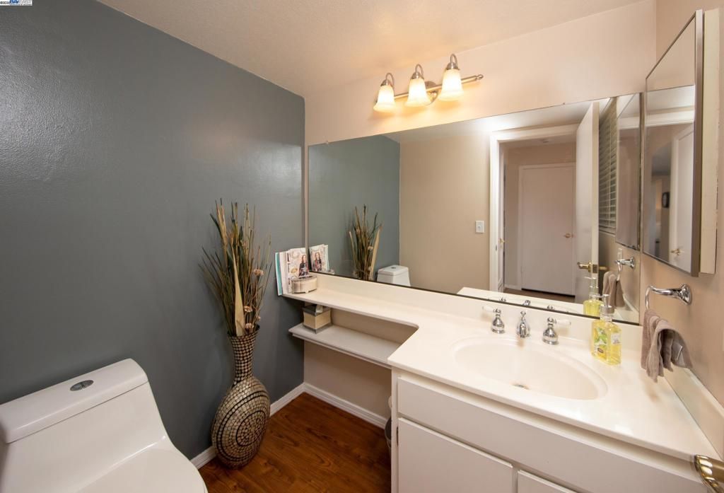 listing image 130720046390287780170