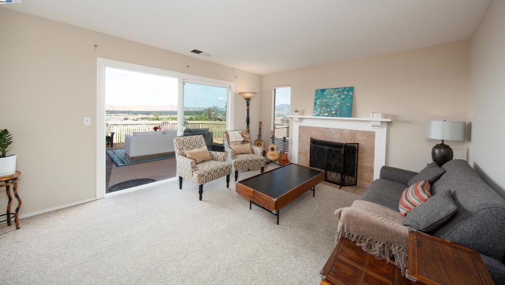 listing image 130728512579492117497