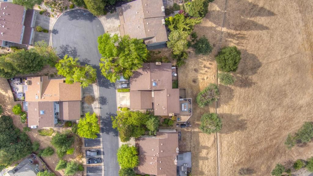 listing image 130728638077561159982