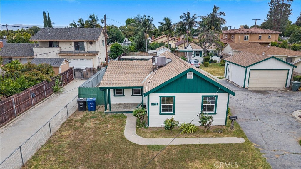 9228 Rio Dell St.