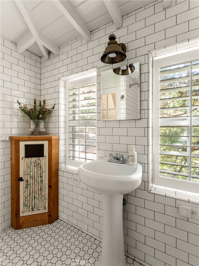 Arrowhead Woods (AWHW) - Residential