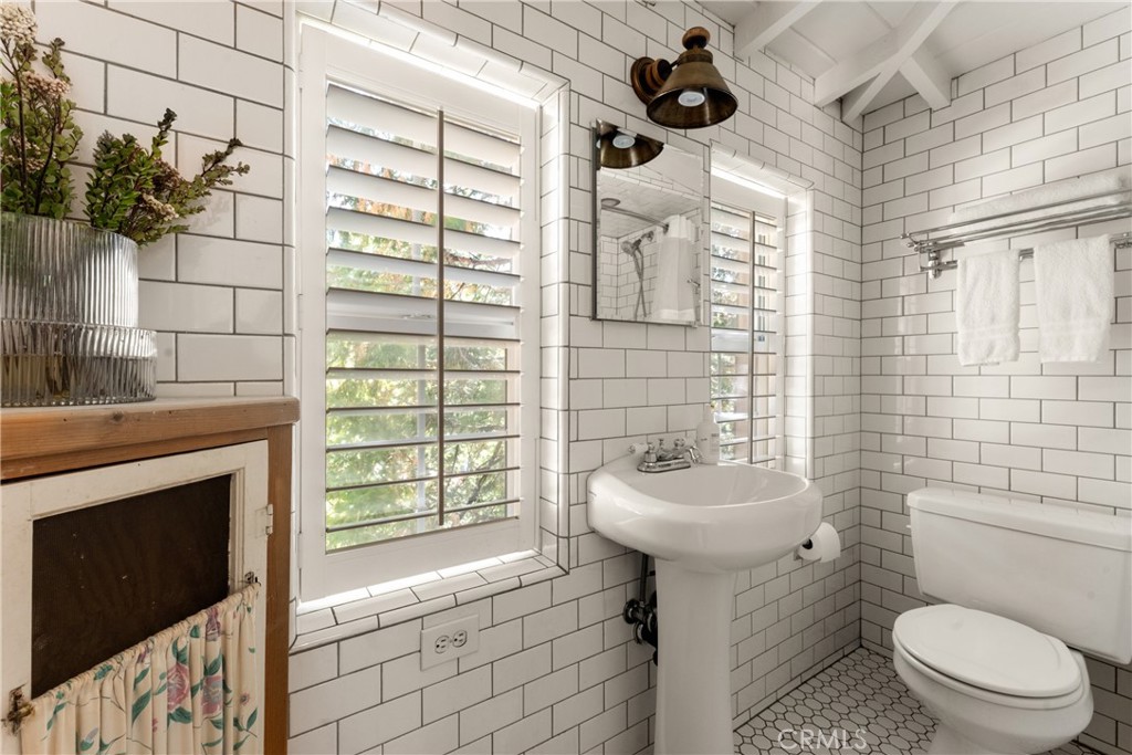 Arrowhead Woods (AWHW) - Residential