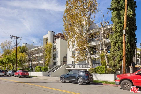 15325 Magnolia Boulevard Unit 108, Sherman Oaks, CA 91403 - MLS#: 26650789