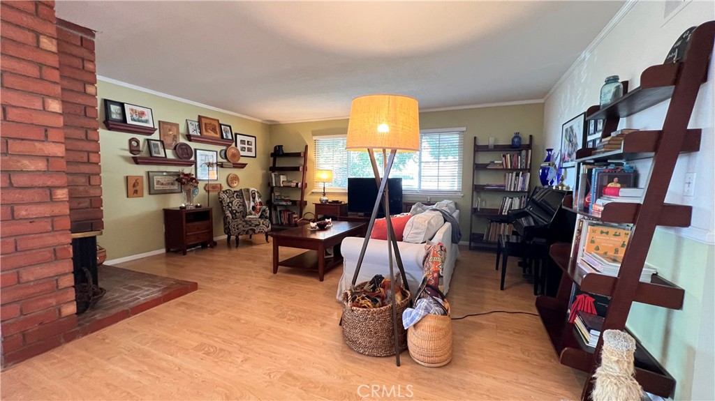 1082 N Lynwood Drive