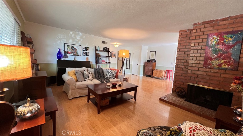 1082 N Lynwood Drive