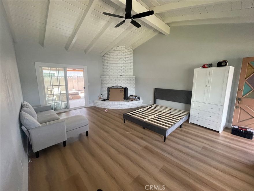 PROPERTY available  Dec 20th !!!
Better than a condo.. !
Charming Remodeled Studio in La Mirada – Private Entrance!   LAUNDRY AND WASHER AVAILABLE SHARED W OWNER.

Recently remodeled studio in a quiet La Mirada neighborhood, perfect for one  person or single.. individual 

Brand new bathroom brand new kitchen 

Compact, modern kitchen recently remodeled.  

Private entrance for added privacy Front patio  grass area.  access to back yard... INCLUDES UTITLITIES 
 plenty of street safe parking  

Clean and cozy layout ideal for comfortable living
ideal for student  OR SINGLE person
Utilities can be included depending on agreement.

Non smoking.
chimney available
 Conveniently located near shopping, parks, and public transportation.
 Contact for rent details and to schedule a viewing!