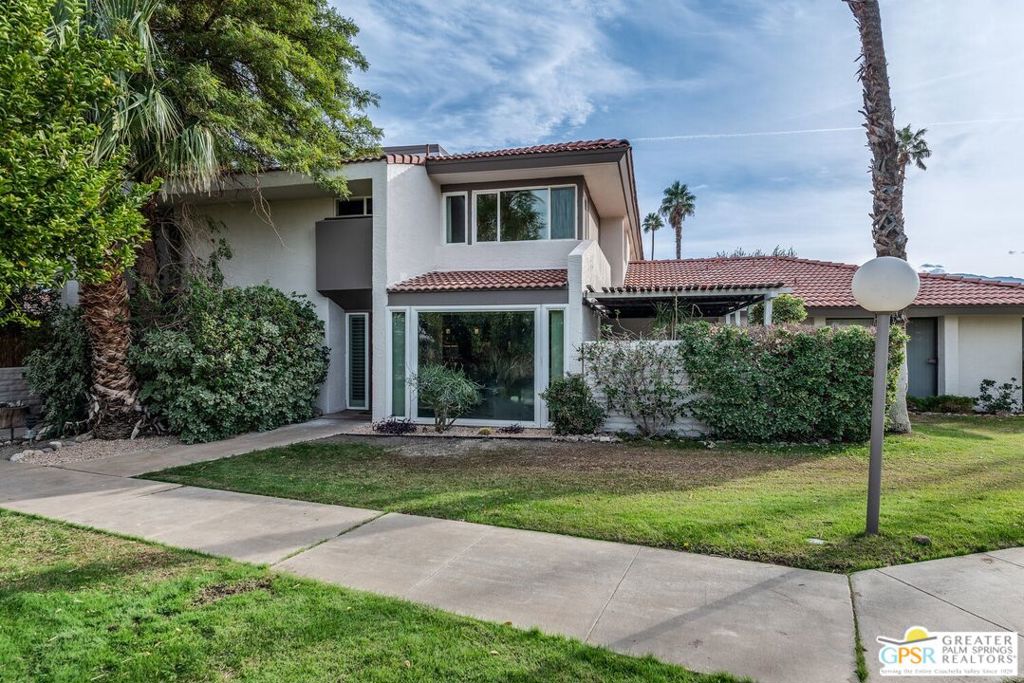 Palm Springs Country Club - Residential