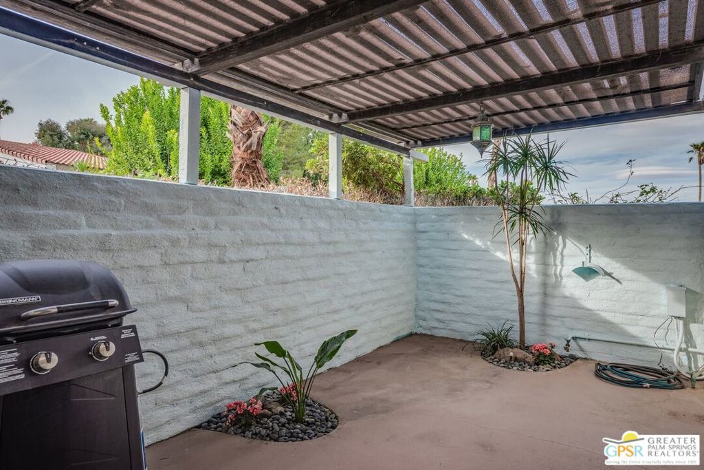 Palm Springs Country Club - Residential