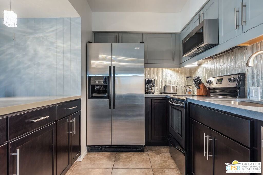 Palm Springs Country Club - Residential