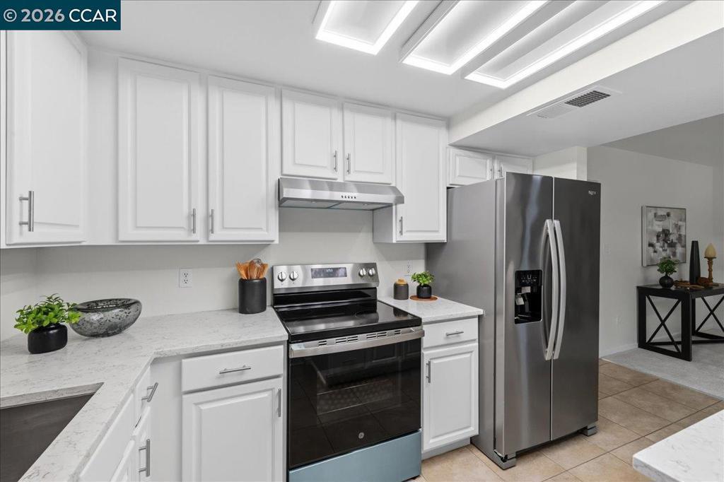 1959 Golden Rain Rd 7