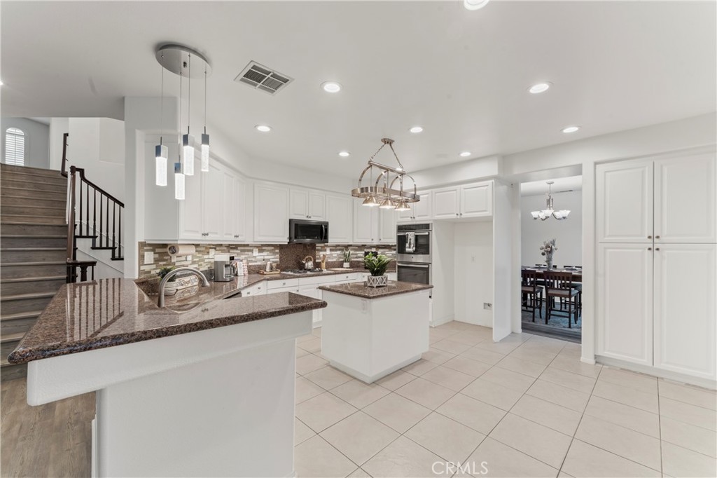 Vista Los Posas - Residential