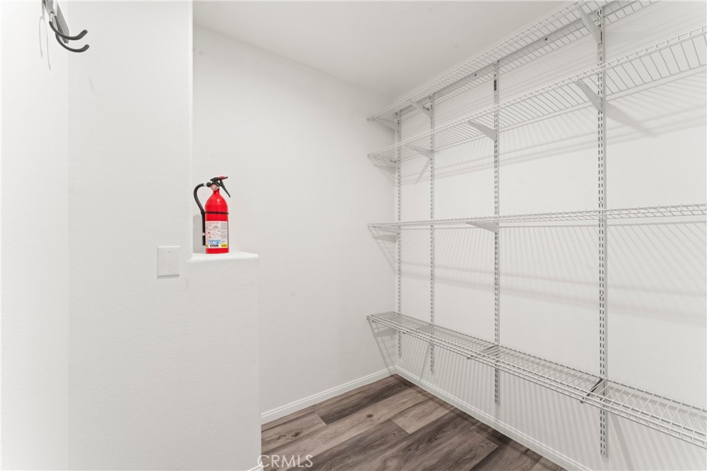 Vista Los Posas - Residential