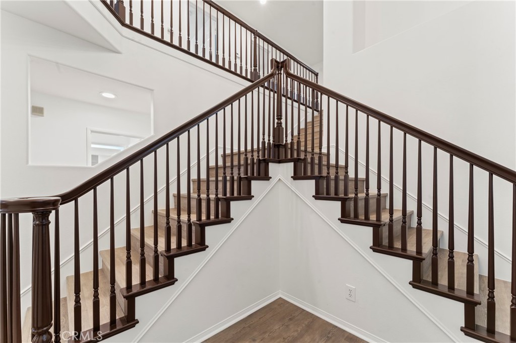 Vista Los Posas - Residential