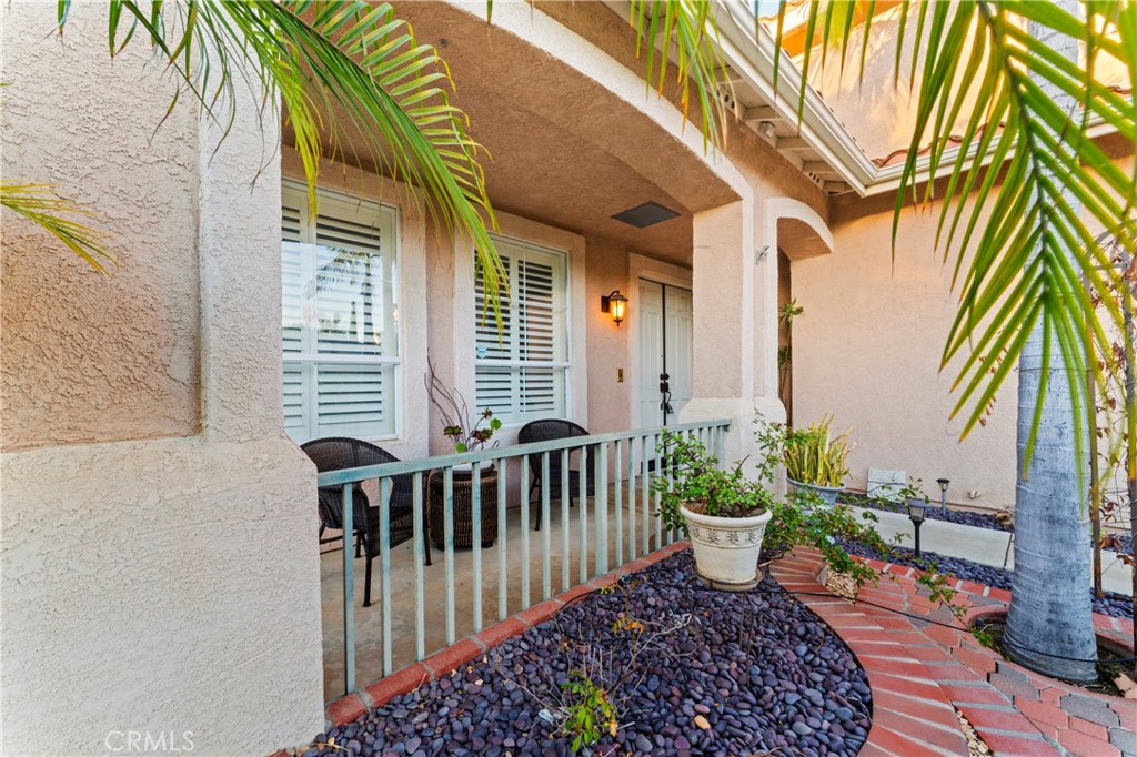 Vista Los Posas - Residential