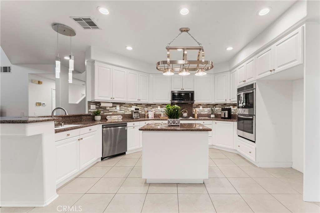 Vista Los Posas - Residential