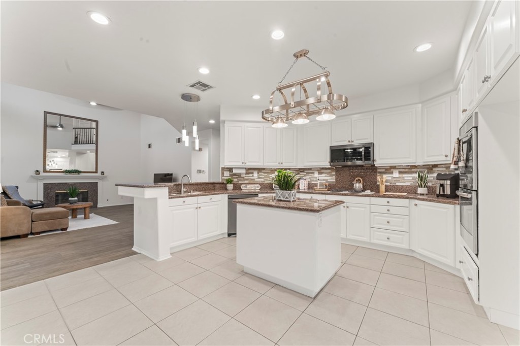 Vista Los Posas - Residential