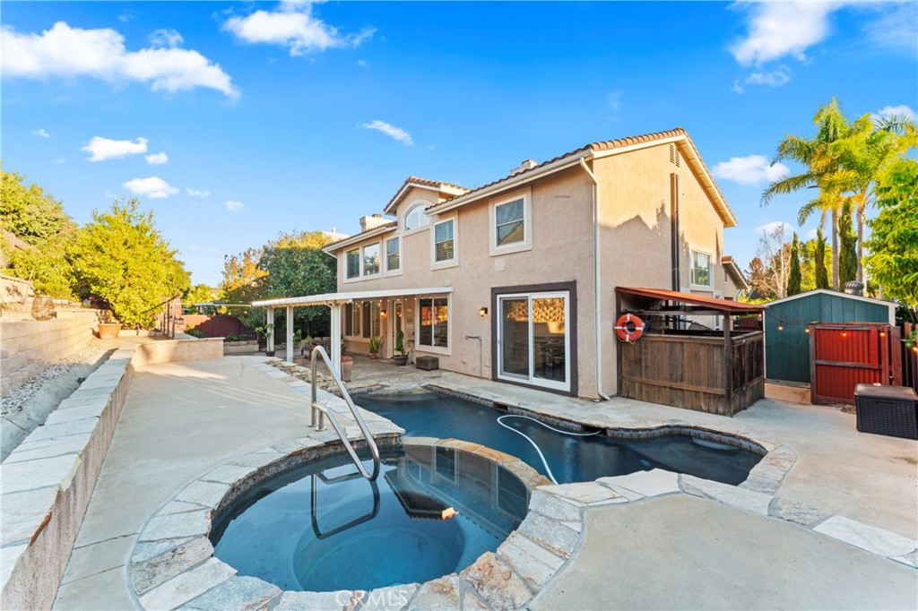 Vista Los Posas - Residential