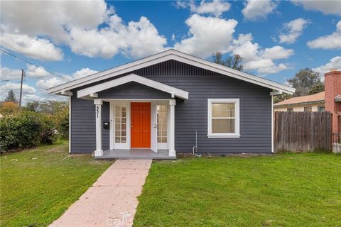 Photo of 531 Quincy Street, Bakersfield, CA 93305 (MLS # FR25270230)