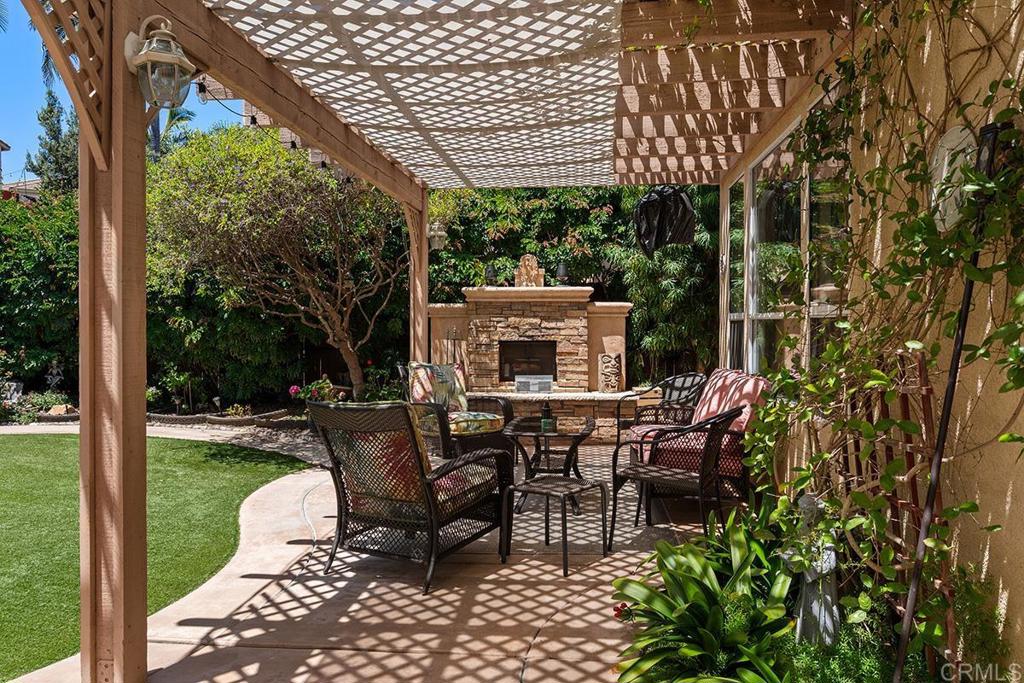 556 PADRONE PL