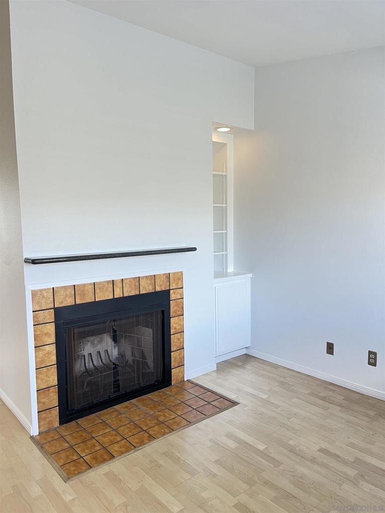1435 Essex 7