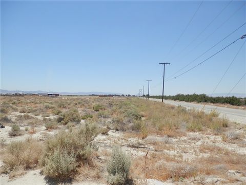 Photo of 0 Avenue E/ 10th St. W, Lancaster, CA 93534 (MLS # PW26067866)
