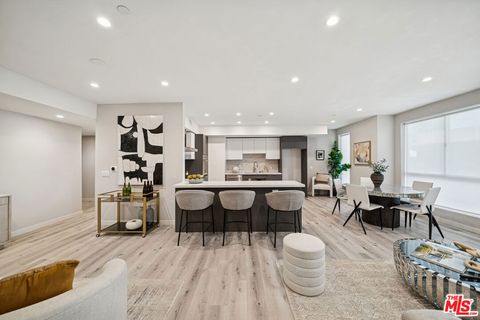 Photo of 1051 S Corning Street #204, Los Angeles, CA 90035 (MLS # 25610789) Photo of 1051 S Corning Street #204, Los Angeles, CA 90035 (MLS # 25610789)