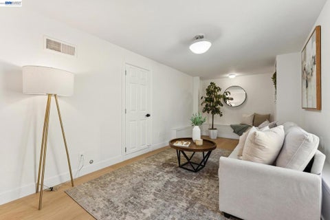 Tiny photo for 3039 Kansas St St, Oakland, CA 94602 (MLS # 41151571)