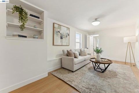 Tiny photo for 3039 Kansas St St, Oakland, CA 94602 (MLS # 41151571)