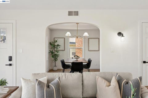 Tiny photo for 3039 Kansas St St, Oakland, CA 94602 (MLS # 41151571)