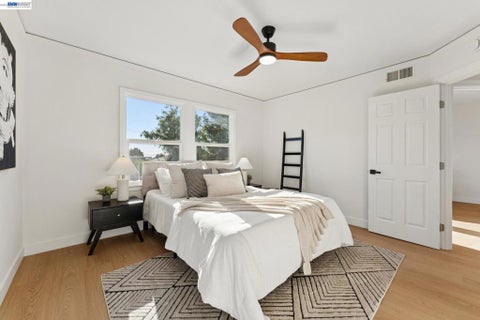 Tiny photo for 3039 Kansas St St, Oakland, CA 94602 (MLS # 41151571)
