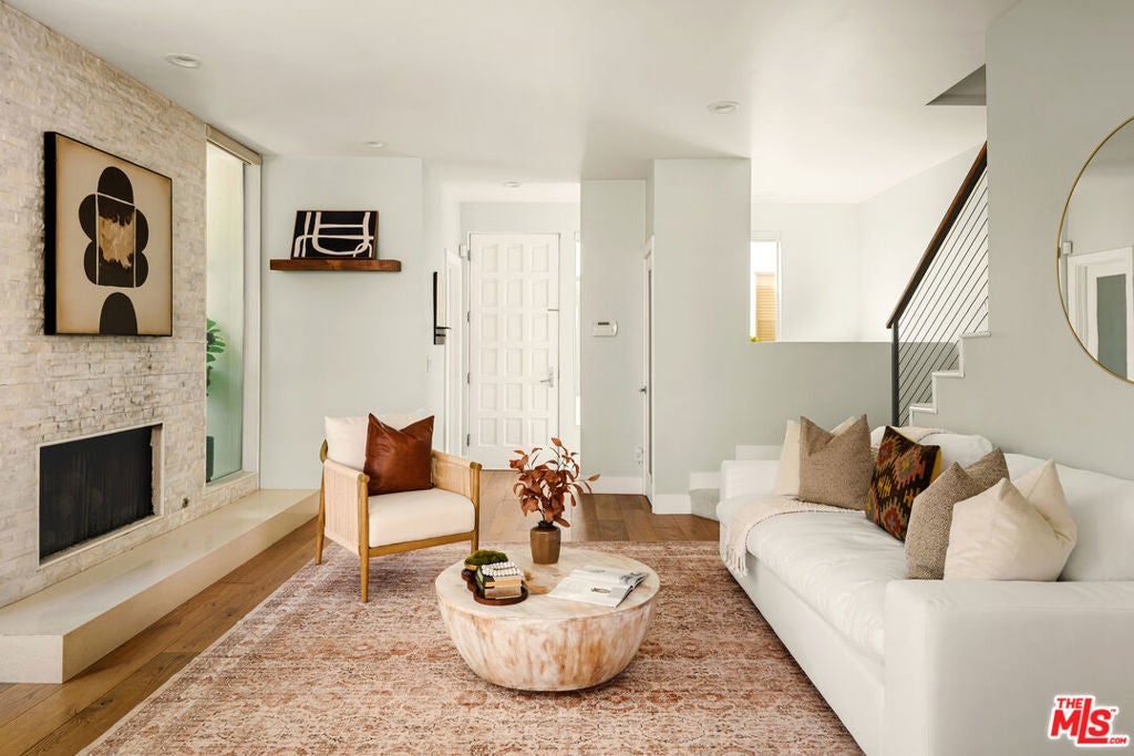 Photo of 917 Euclid Street #1, Santa Monica, CA 90403 (MLS # 26985453)