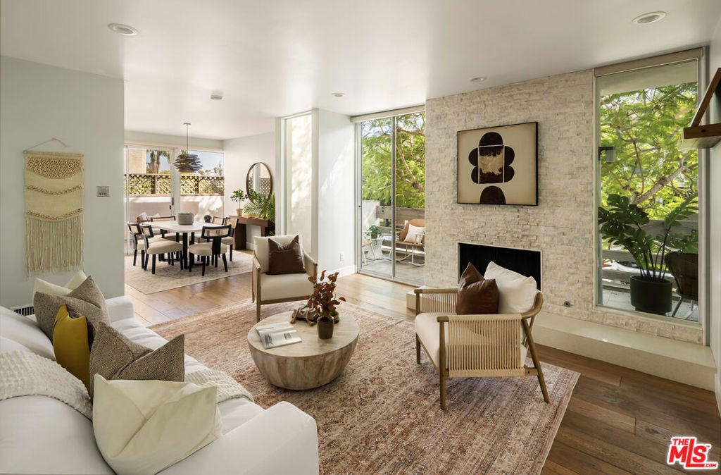 Photo of 917 Euclid Street #1, Santa Monica, CA 90403 (MLS # 26985453)