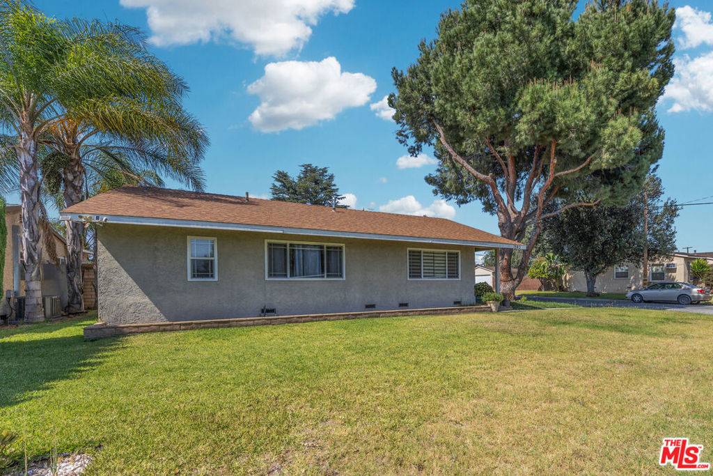1543 E Idahome Street