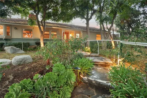 11129 White Oak Ave, Granada Hills, CA 91344 - MLS#: SR25274737