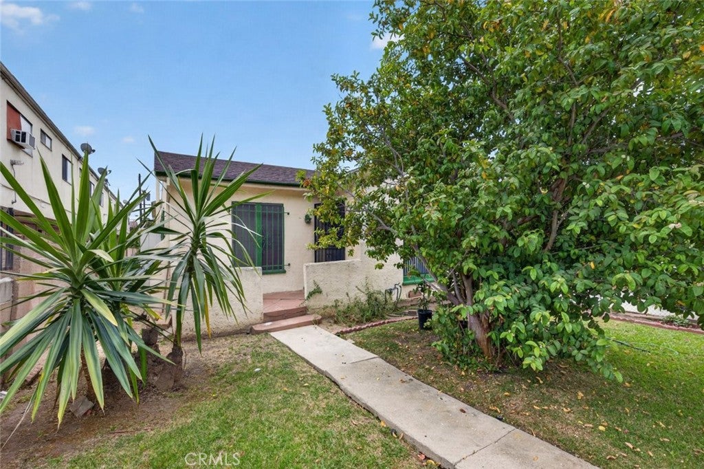 3212 Drew Street