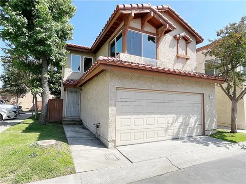 MLS: TR26096283