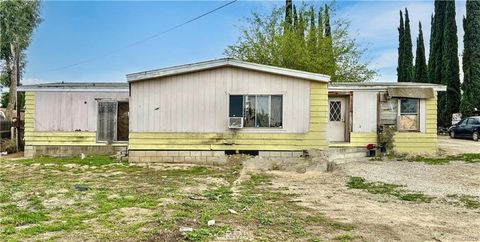 20785 Burns Street Perris CA 92570