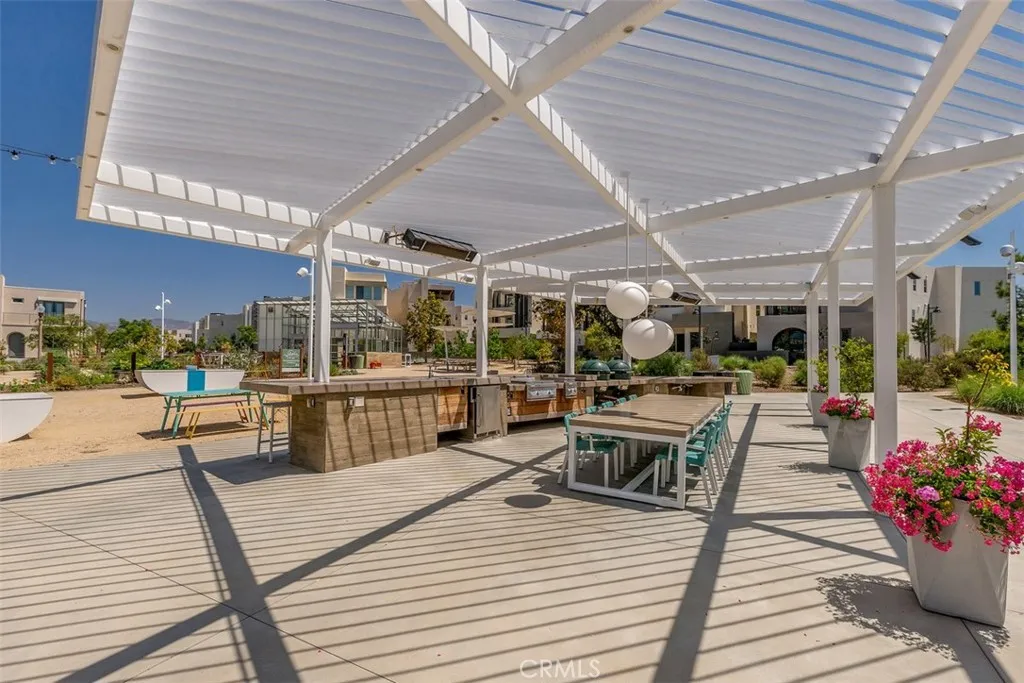 Irvine, California 92618, United States, 3 Bedrooms Bedrooms, ,3 BathroomsBathrooms,Residential,Active,198299