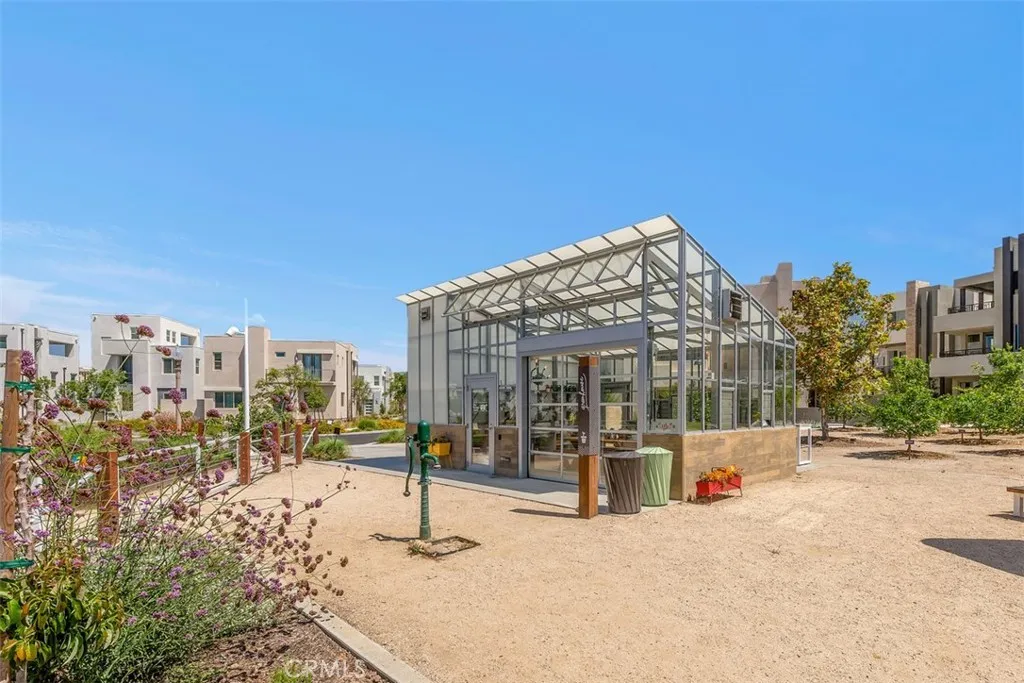 Irvine, California 92618, United States, 3 Bedrooms Bedrooms, ,3 BathroomsBathrooms,Residential,Active,198299