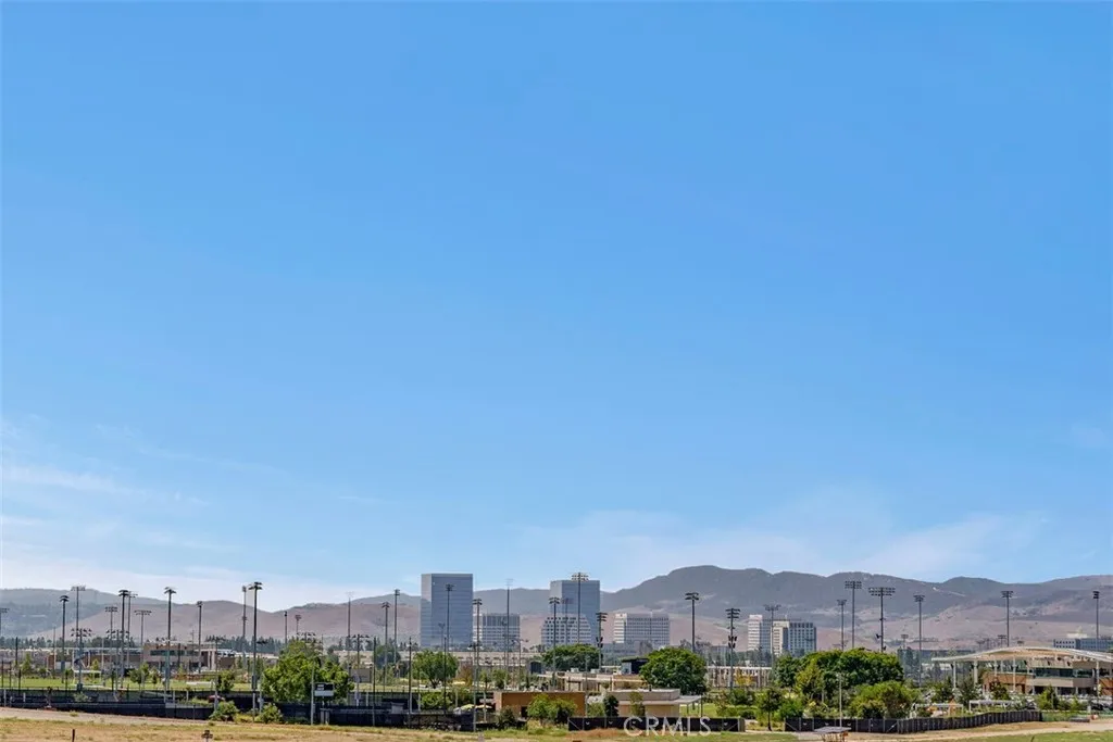 Irvine, California 92618, United States, 3 Bedrooms Bedrooms, ,3 BathroomsBathrooms,Residential,Active,198299