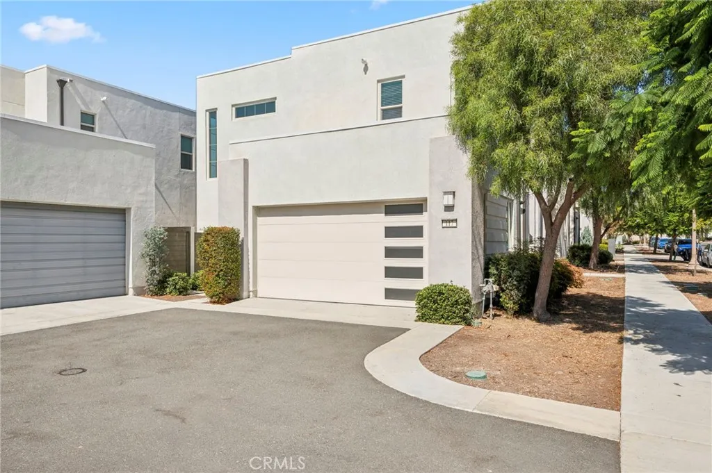 Irvine, California 92618, United States, 3 Bedrooms Bedrooms, ,3 BathroomsBathrooms,Residential,Active,198299