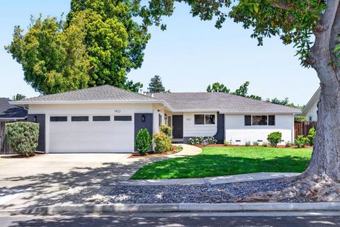 Photo of 1422 Wright Avenue, Sunnyvale, CA 94087 (MLS # ML82045315)