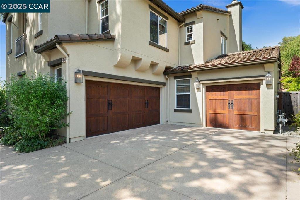 4035 STONE VALLEY OAKS DR