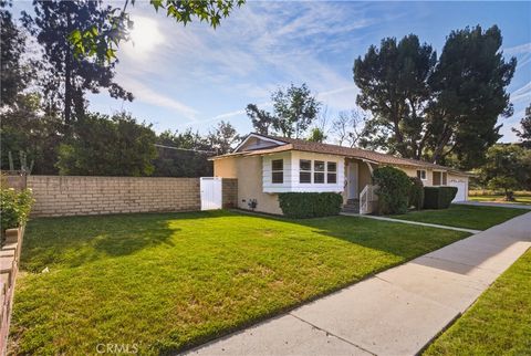 Photo of 10826 Blucher Ave, Granada Hills, CA 91344 (MLS # SR26066636)